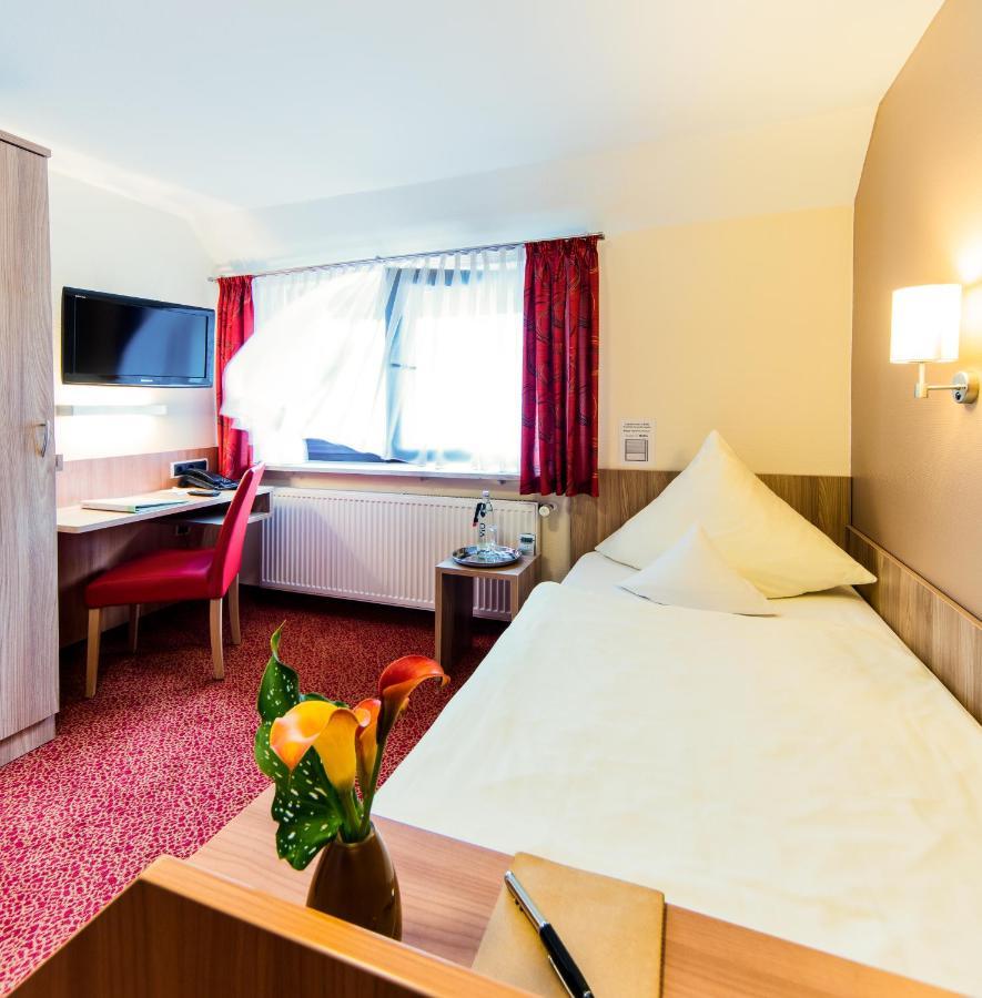 Ambient Hotel Am Europakanal Fürth Exteriör bild